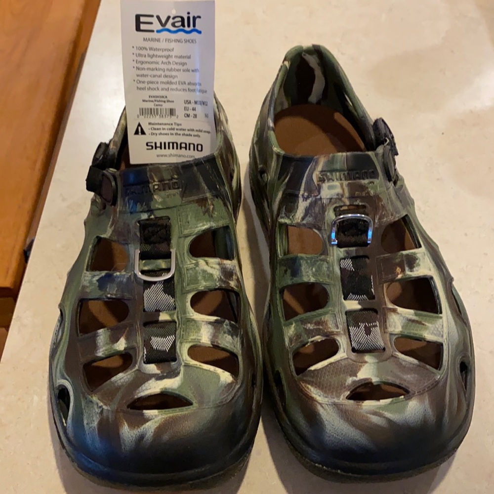 Shimano Fishing Shoe Sandal Men 10 Camo NWT